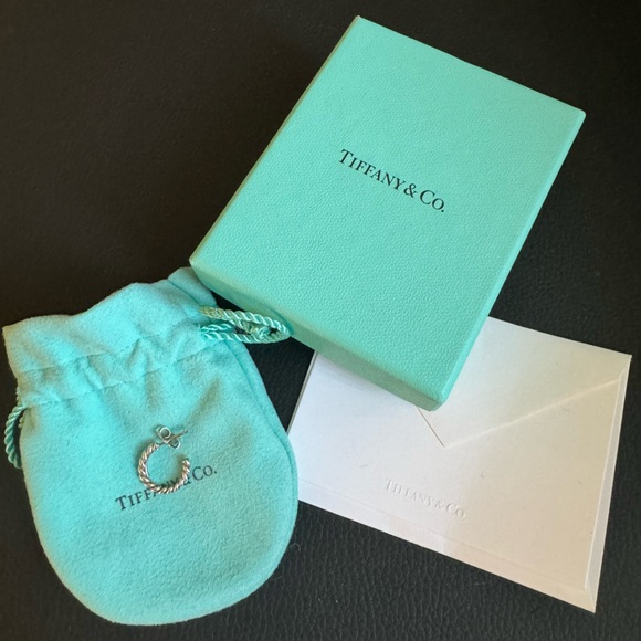 Tiffany & Co. Sterling Silver Twist Hoop Earring wBox, Pouch, Bow, card/… - Picture 2 of 6